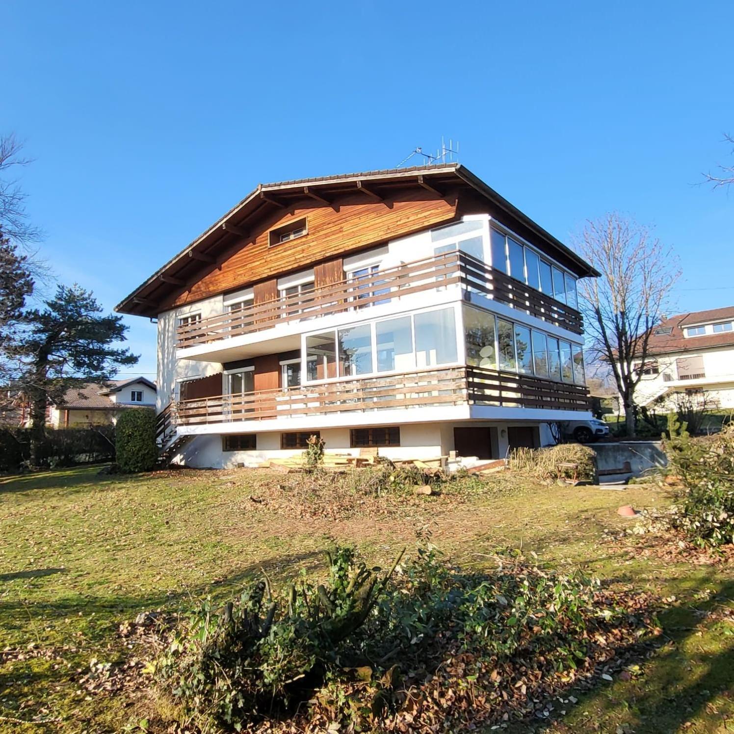 Spacieux Et Lumineux - 10 Personnes - Entre Lacs Et Montagnes Appartement *
