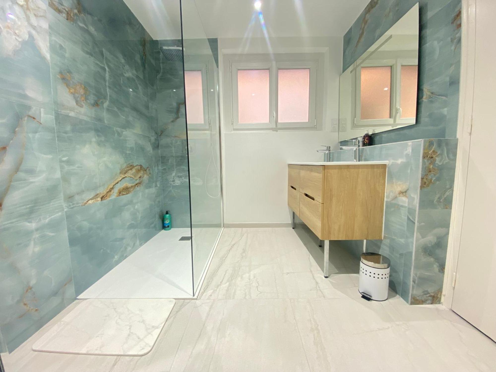 Appartement Spacieux Et Lumineux - 10 Personnes - Entre Lacs Et Montagnes